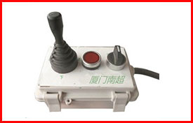 8噸(8方)東風大多利卡綠化灑水車自動灑水車裝置控制臺圖片 8噸(8方)東風大多利卡綠化灑水車自動灑水車裝置控制臺圖片