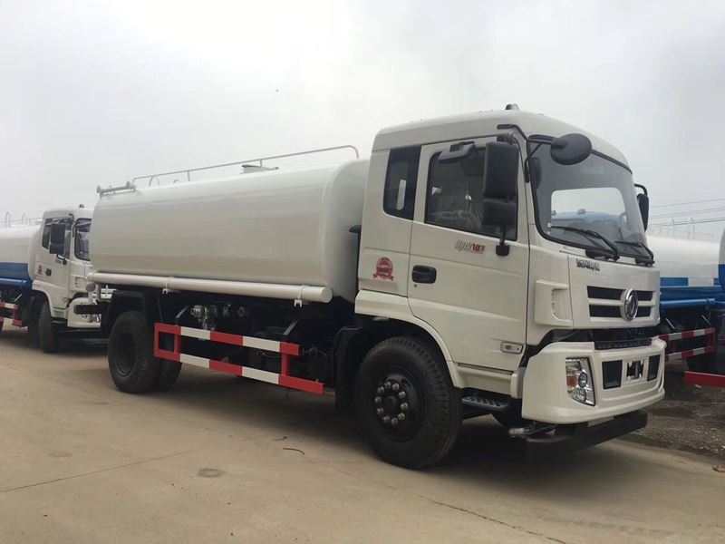 12����12�����|�L�����G����ˮ܇�DƬ