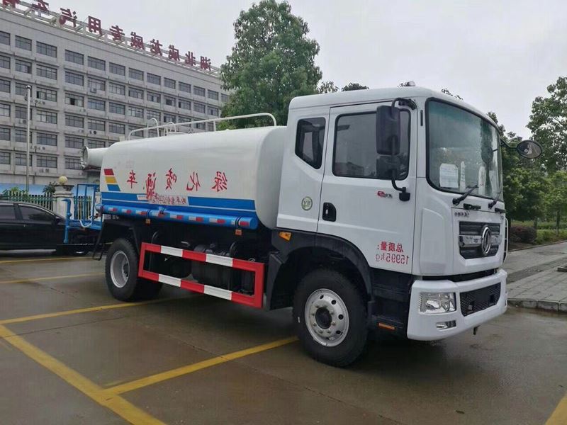 12����12�����|�L(f��ng)������D9�G����ˮ܇�r��DƬ