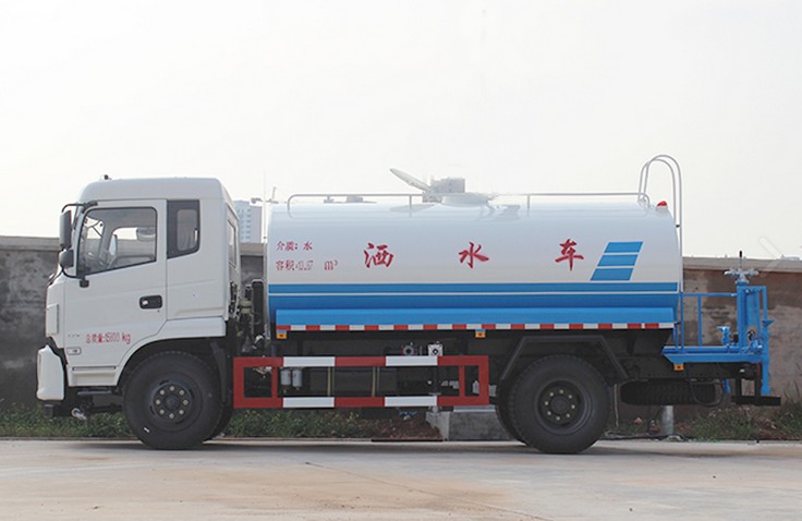 12����12�����|�L(f��ng)���õױP���̞�ˮ܇�DƬ