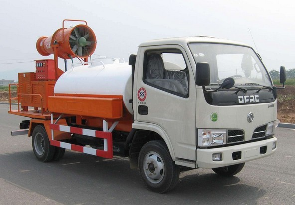 5���|�L(f��ng)�������r(n��ng)ˎ����܇(ch��)�DƬ