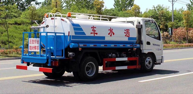 凱馬5噸綠化灑水車廠家價(jià)格4