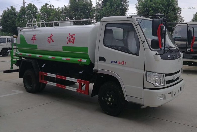 時風(fēng)風(fēng)順5噸灑水車圖片 時風(fēng)風(fēng)順5噸灑水車圖片