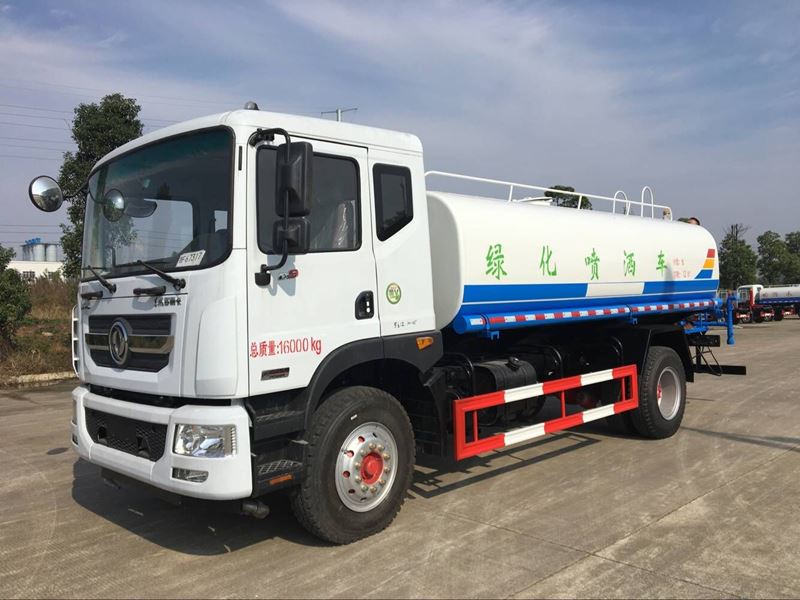 東風(fēng)灑水車圖片 東風(fēng)灑水車圖片
