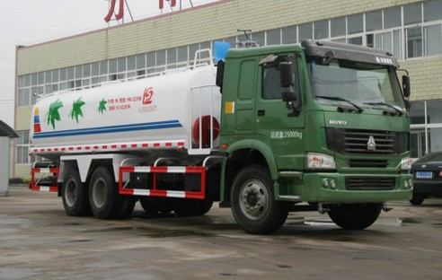 ����������Ȼ��18���G����ˮ܇(ch��)�S(ch��ng)�҃r(ji��)��