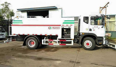 公路灑水車_東風多利卡D9高壓路面清洗車4