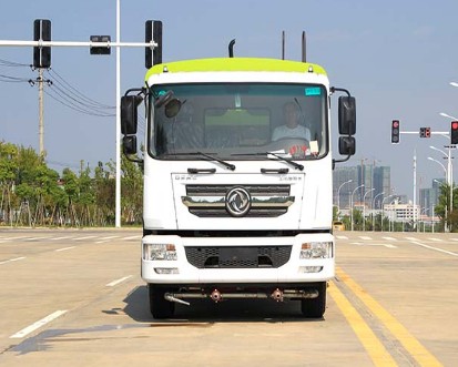 ��(gu��)���|�L(f��ng)�������๦���։m܇(ch��)�DƬ