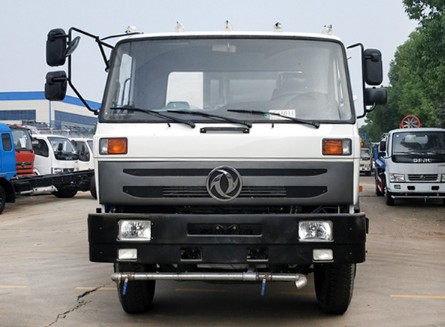 10���|�L(f��ng)�Ͽ�153�ױP(p��n)�๦���։m܇(ch��)�DƬ