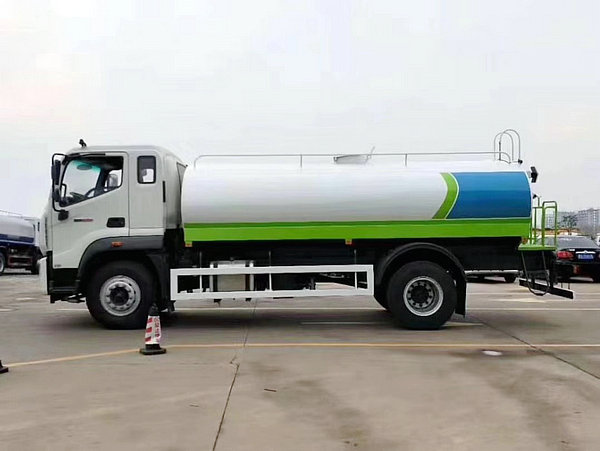 12-14噸國六福田瑞沃灑水車圖片 12-14噸國六福田瑞沃灑水車圖片