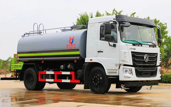 12����ˮ܇�����Xһ�__����12���|�L(f��ng)�A��KL5�G����ˮ܇�S�҃r��