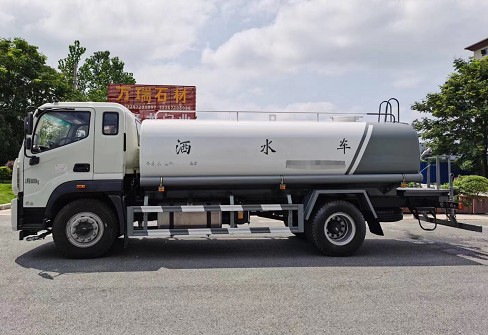 ����15����������ES5��ˮ܇�DƬ