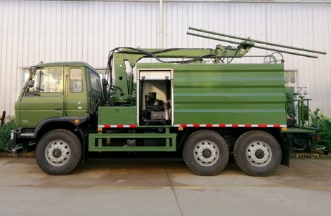 東風(fēng)六驅(qū)光伏板清洗車(chē),專(zhuān)業(yè)清洗太陽(yáng)能板!3