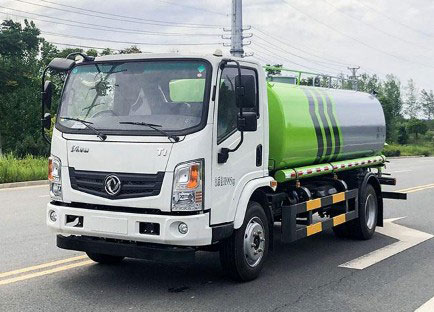 國(guó)六10方東風(fēng)華神T1灑水車圖片 國(guó)六10方東風(fēng)華神T1灑水車圖片