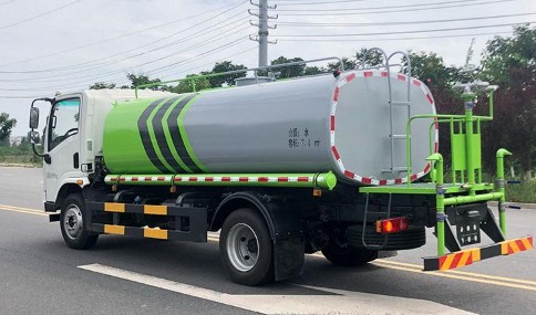 國(guó)六10方東風(fēng)華神T1灑水車圖片 國(guó)六10方東風(fēng)華神T1灑水車圖片