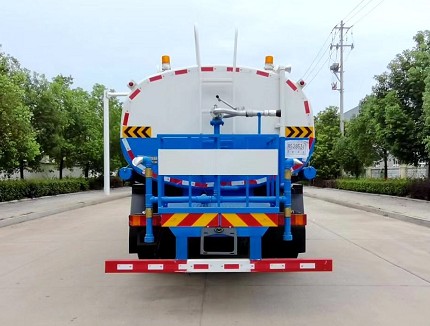 國六東風(fēng)柳汽后雙橋灑水車 國六東風(fēng)柳汽后雙橋灑水車