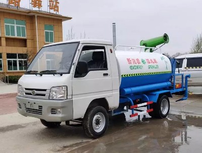 小型電動(dòng)四輪灑水車(chē)圖片 小型電動(dòng)四輪灑水車(chē)圖片