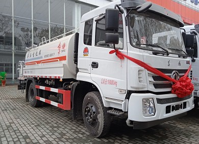 國六東風(fēng)濰柴160馬力12方灑水車 國六東風(fēng)濰柴160馬力12方灑水車