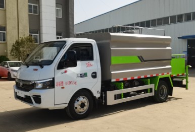 東風途逸藍牌灑水車_7方藍牌灑水車4