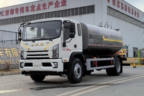江淮駿鈴15方灑水車_凱力風牌KLF5181GPSH6型綠化噴灑車3