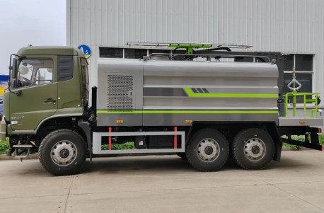 東風天錦六驅太陽能光伏板清洗車_光伏面板清洗車_沙漠光伏清洗作業車 東風天錦六驅太陽能光伏板清洗車_光伏面板清洗車_沙漠光伏清洗作業車